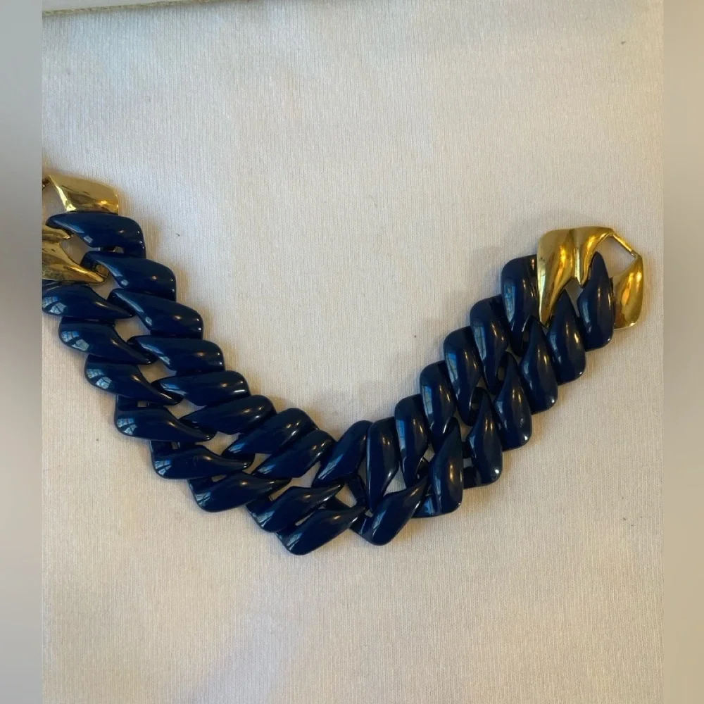 Napier Vintage Navy Blue Enameled Chain Link Bracelet Gold Tone - Picture 10 of 10